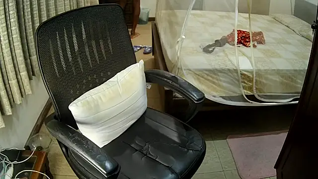 Snapshot of sissypamsissy chatting on 06-24-26, 03:54 sissypamsissy online show from 06-24-26, 03:54