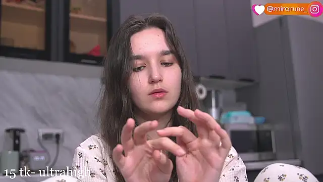 Snapshot of Mirarune chatting on 02-22-26, 02:19 Mirarune online show from 02-22-26, 02:19