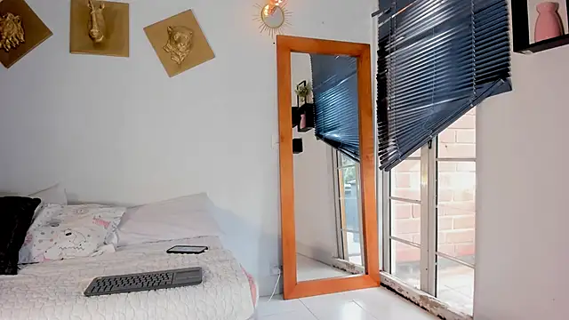 Aleexiiaa online show from 01-16-26, 12:42