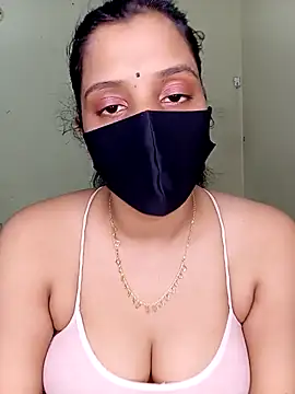 Rose-luckey online show from 11-15-25, 06:56