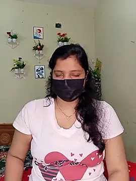 Rose-luckey online show from 07-16-26, 11:40