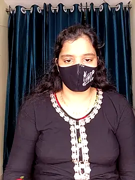 Rose-luckey online show from 02-15-26, 01:10