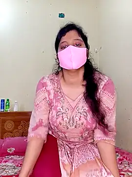 Rose-luckey online show from 04-12-26, 01:14