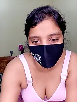 Rose-luckey online show from 03-18-26, 06:20