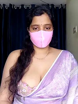 Rose-luckey online show from 02-11-26, 01:22