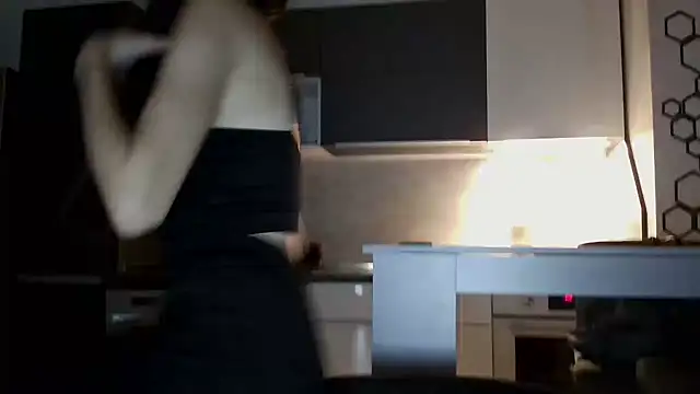Snapshot of gglingeriee chatting on 10-24-25, 02:38 gglingeriee online show from 10-24-25, 02:38