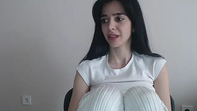 gglingeriee online show from 04-23-26, 12:29