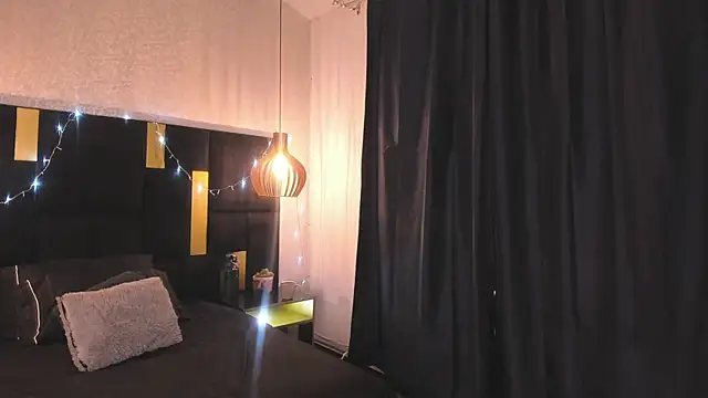 Lucio  Fox online show from 12-22-25, 11:54