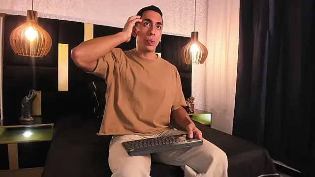 Lucio  Fox online show from 04-10-26, 11:50