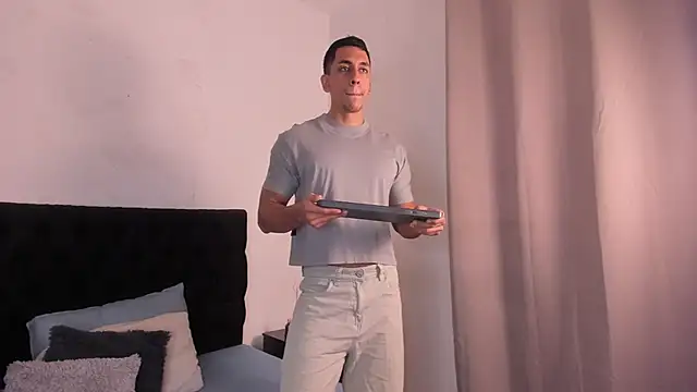 Lucio  Fox online show from 11-12-25, 11:47