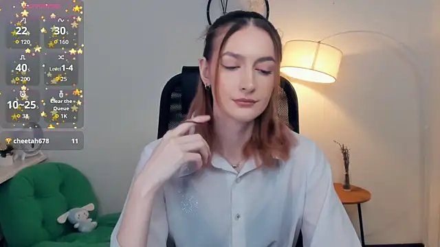 Snapshot of EasterBlink chatting on 01-17-26, 10:52 EasterBlink online show from 01-17-26, 10:52