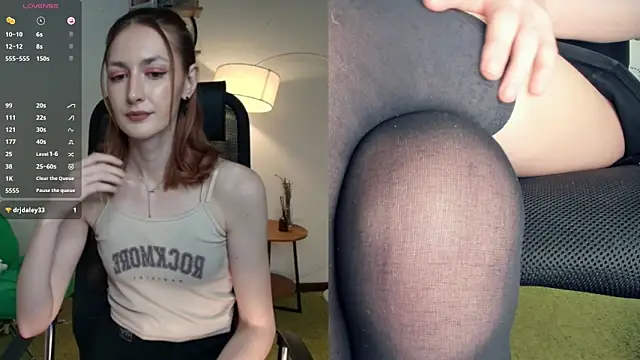 Snapshot of EasterBlink chatting on 02-16-26, 10:58 EasterBlink online show from 02-16-26, 10:58