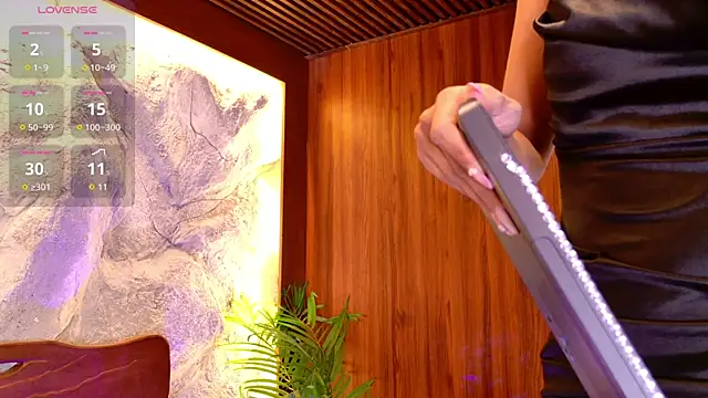 lissafeniix  online show from 11-12-25, 10:08