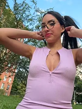 lissafeniix  online show from 11-22-25, 10:30