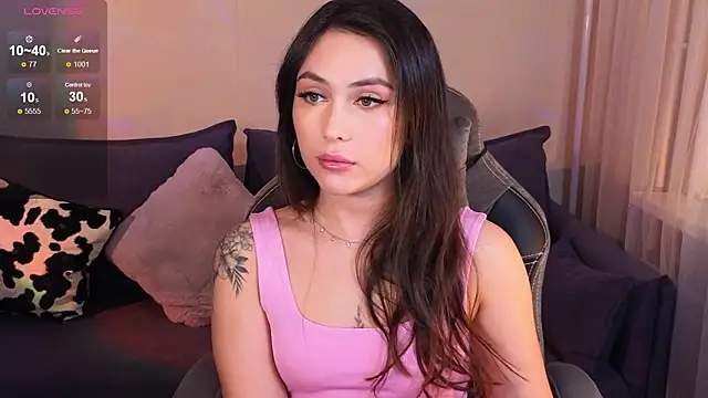 CarolineGuthrie online show from 02-27-26, 03:34