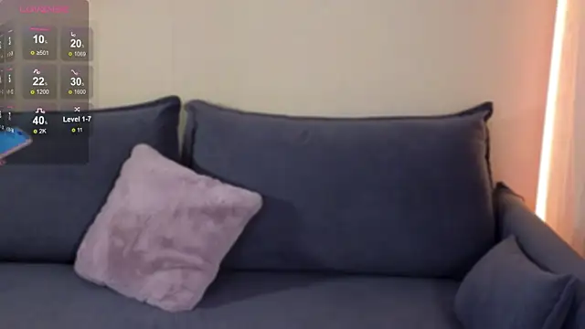 CarolineGuthrie online show from 09-19-25, 01:59