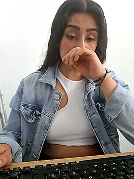 CAROLINE  07 online show from 11-20-25, 12:39