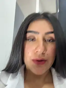 Snapshot of CAROLINE__07 chatting on 07-10-26, 02:17 CAROLINE 07 online show from 07-10-26, 02:17