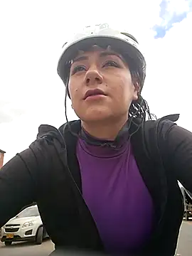 CAROLINE  07 online show from 09-24-25, 01:50