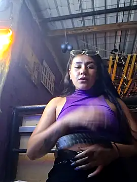 CAROLINE  07 online show from 09-13-25, 01:05