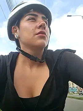 CAROLINE  07 online show from 04-10-26, 02:13