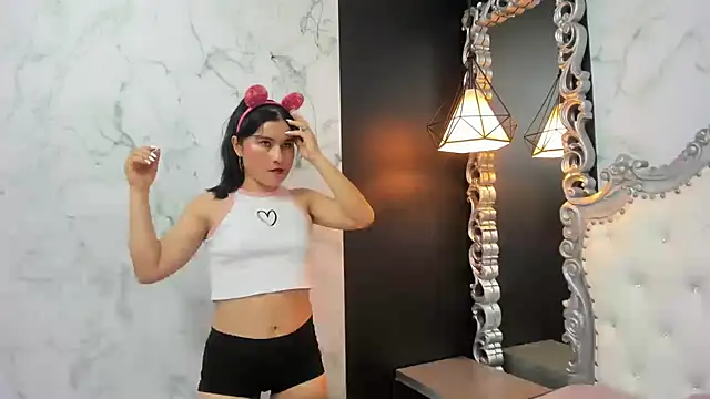 naughty milf4u  online show from 09-17-25, 09:39