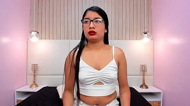 MelanyWayne  online show from 05-04-26, 05:49