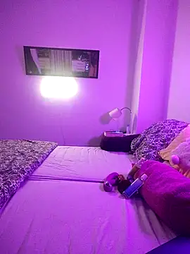 Feelineducentre online show from 03-16-26, 08:33