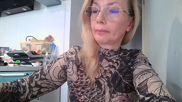 Snapshot of Sweetmurrr chatting on 07-11-26, 02:23 Sweetmurrr online show from 07-11-26, 02:23