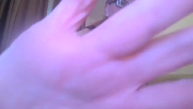 Snapshot of Sweetmurrr chatting on 04-25-26, 02:14 Sweetmurrr online show from 04-25-26, 02:14