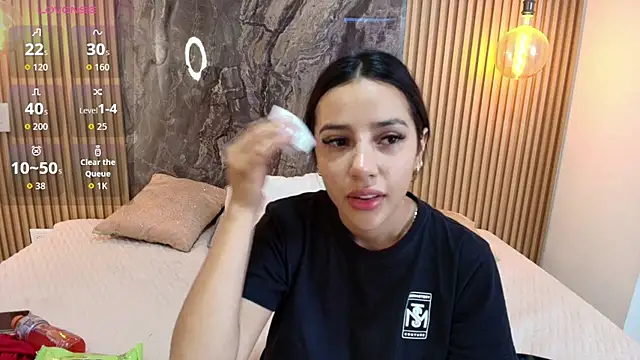 Snapshot of Alana-Jones chatting on 09-09-25, 12:25 Alana-Jones online show from 09-09-25, 12:25