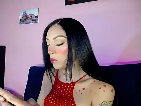 Megan Gil  online show from 11-28-25, 10:10
