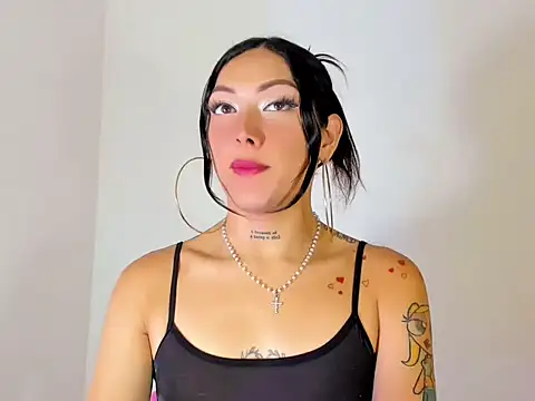 Megan Gil  online show from 09-29-25, 12:11