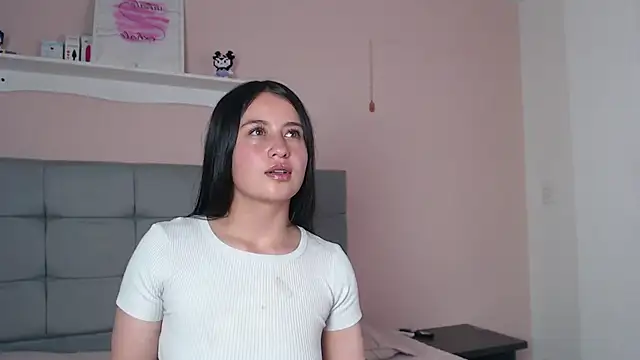 Zaaida  online show from 04-20-26, 05:47