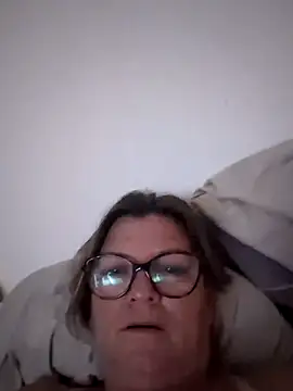 Delphineben online show from 09-28-25, 07:10