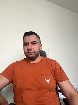 raulgzz4 online show from 04-04-26, 07:20