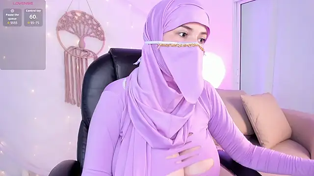 salma isawwii online show from 10-18-25, 02:19