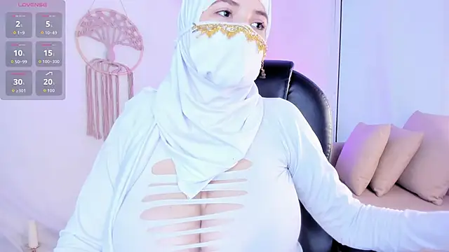 salma isawwii online show from 10-24-25, 01:43