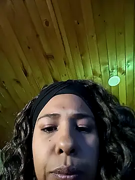 IVONNE COLLINS33 online show from 02-19-26, 12:07