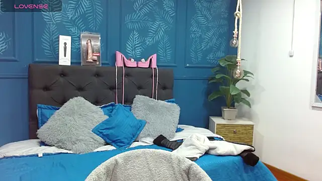 zohet kriss online show from 04-17-26, 01:47