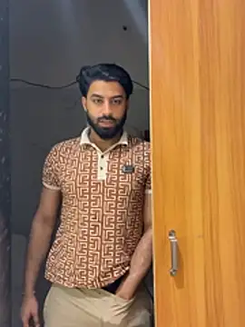 hottestboy03 online show from 02-12-26, 06:24