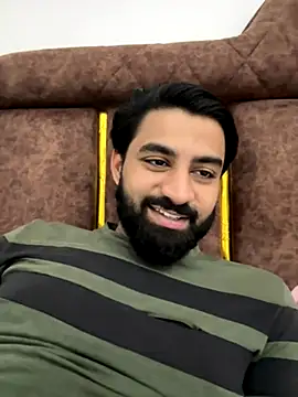 hottestboy03 online show from 11-04-25, 08:07