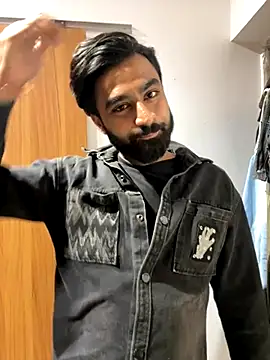 hottestboy03 online show from 11-09-25, 12:09