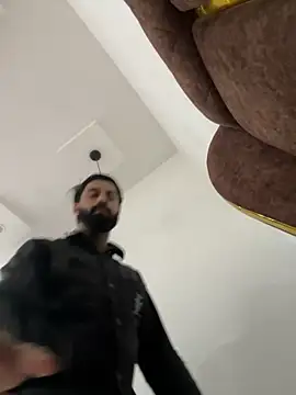 hottestboy03 online show from 11-19-25, 05:07