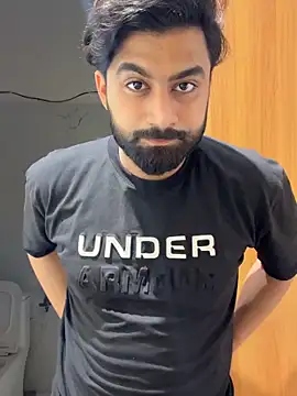 hottestboy03 online show from 05-18-26, 06:51