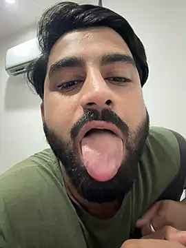 hottestboy03 online show from 04-13-26, 10:52