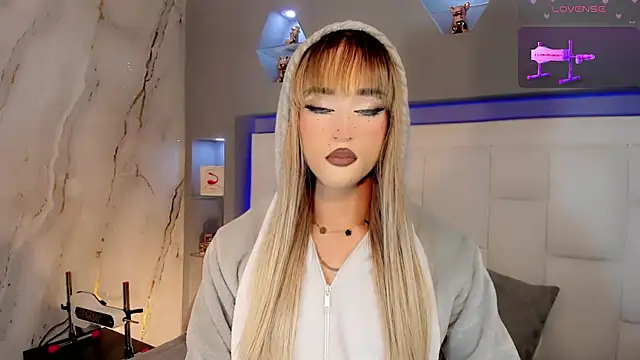 Ariia-janee online show from 04-07-26, 05:20