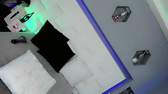 Ariia-janee online show from 02-21-26, 05:09