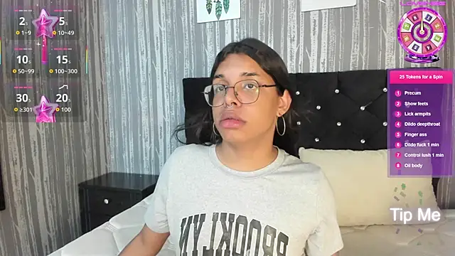 Snapshot of Hailey_johnsonn chatting on 09-13-25, 10:48 Hailey johnsonn online show from 09-13-25, 10:48