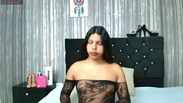 Snapshot of Hailey_johnsonn chatting on 10-28-25, 12:59 Hailey johnsonn online show from 10-28-25, 12:59